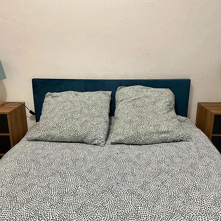 Calme Et Bien Decore, Cours Fauriel